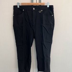 Simon Chang black capris, size 12